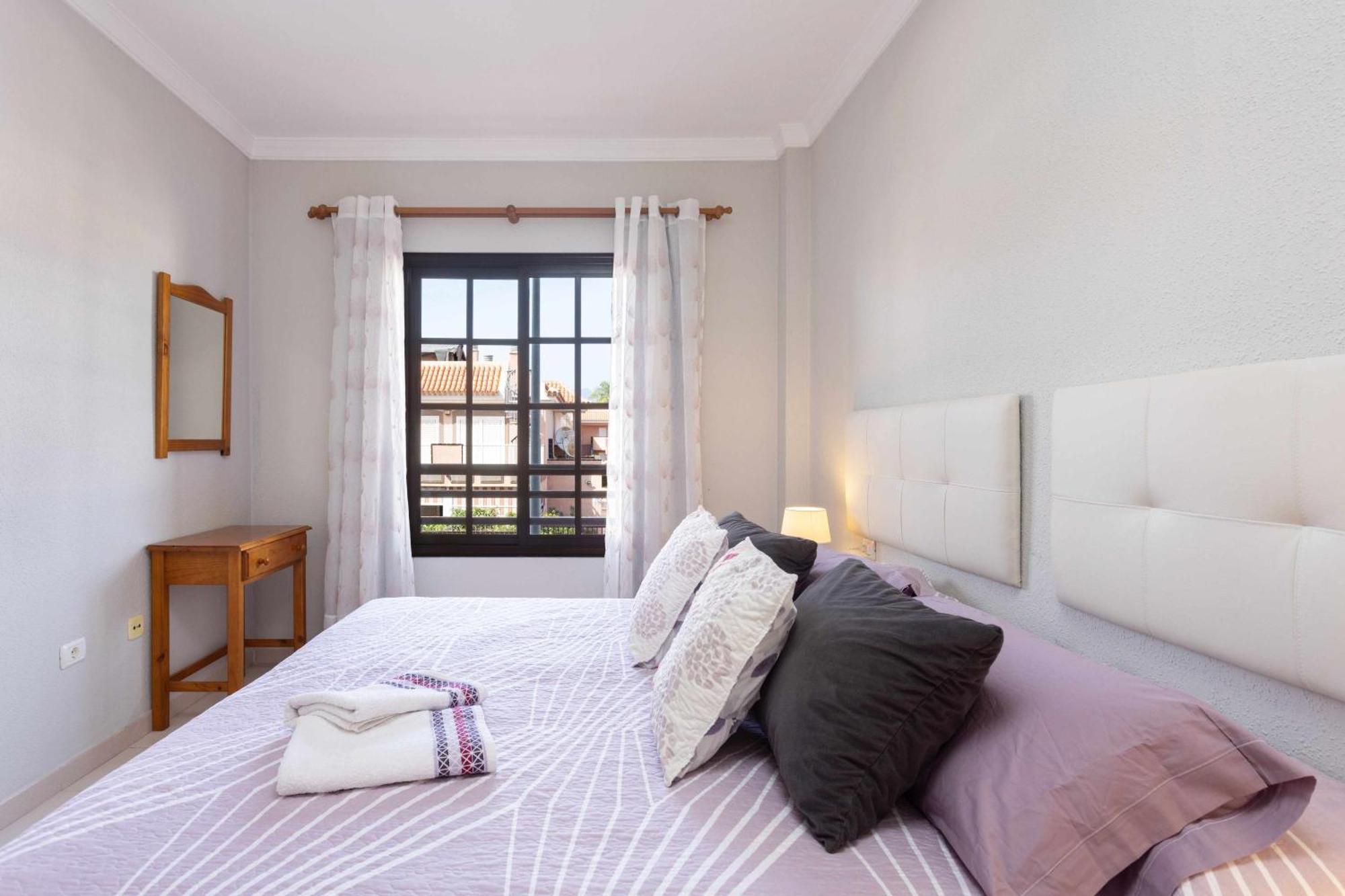 Ferienwohnung Agradable Piso Con Piscina & Playa Terraza Y Wifi Costa Del Silencio Exterior foto